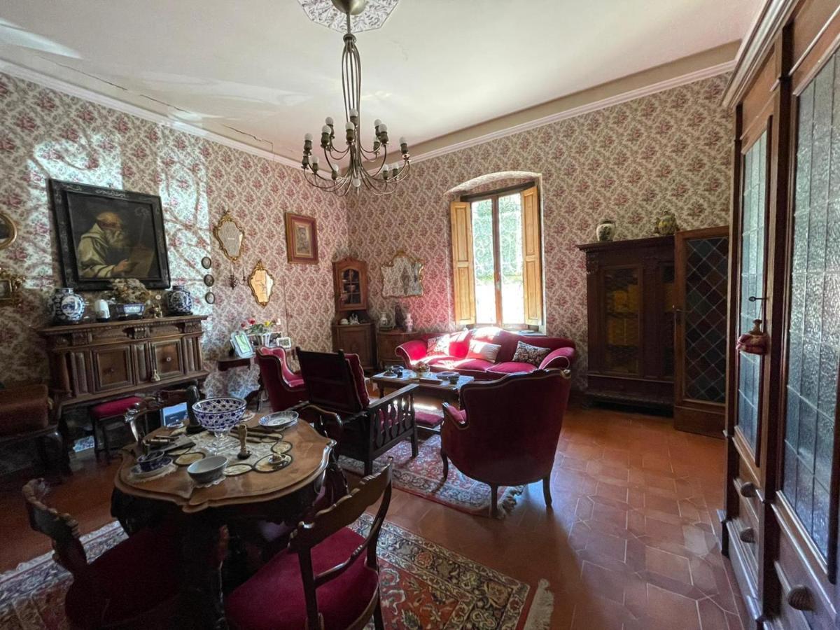 Casa La Torre Un Castello Alle Porte Di Firenze Bagian luar foto