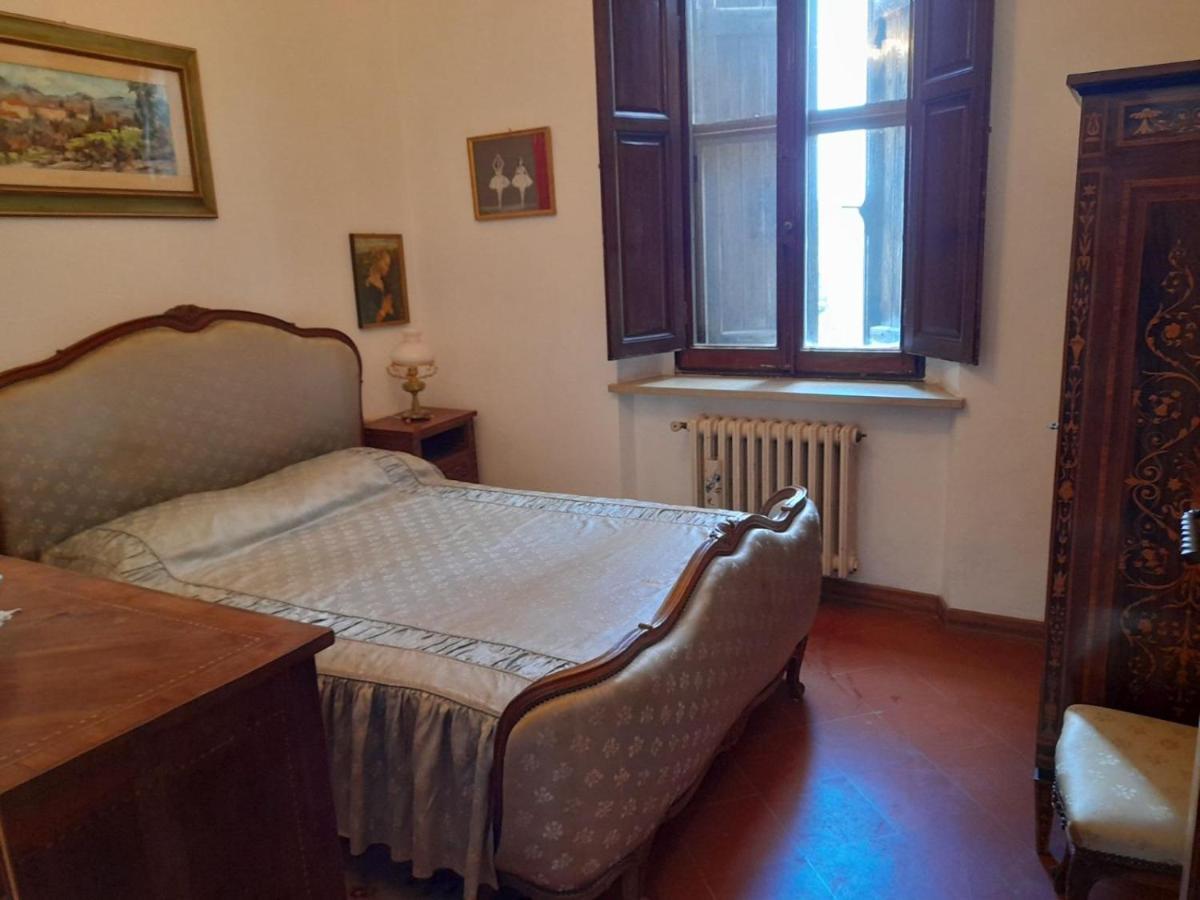Casa La Torre Un Castello Alle Porte Di Firenze Ruang foto